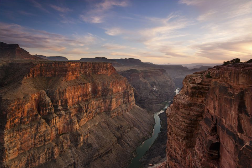 a travel guide for visiting grand canyon on a budget