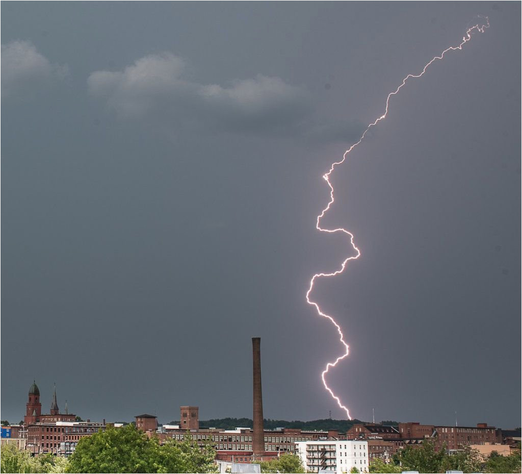 sun journal on twitter lightning strikes twin cities on tuesday