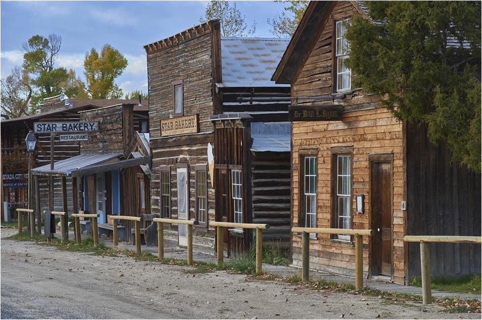 the eerie american gold rush ghost towns you can visit