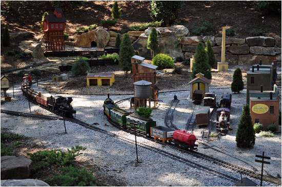 train display picture of the north carolina arboretum asheville