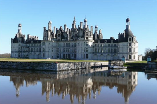 small group day tour of blois cheverny and chambord with