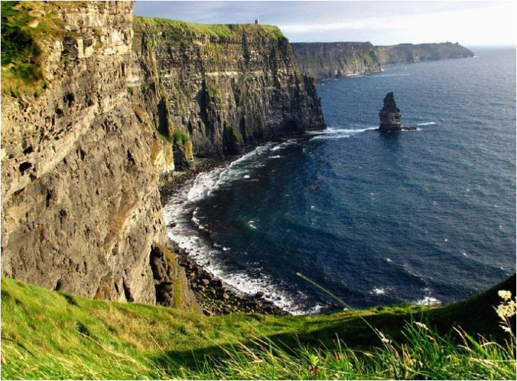 ireland cliffs ireland tourist attractions visit cliffs of moher