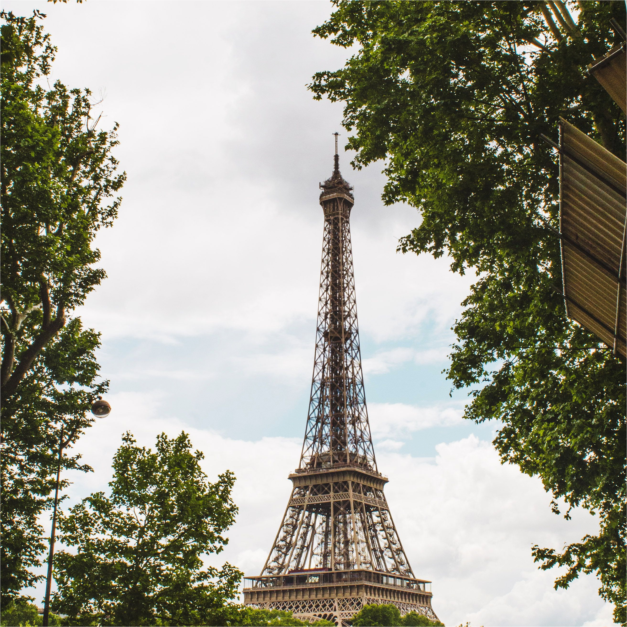 how to visit the eiffel tower