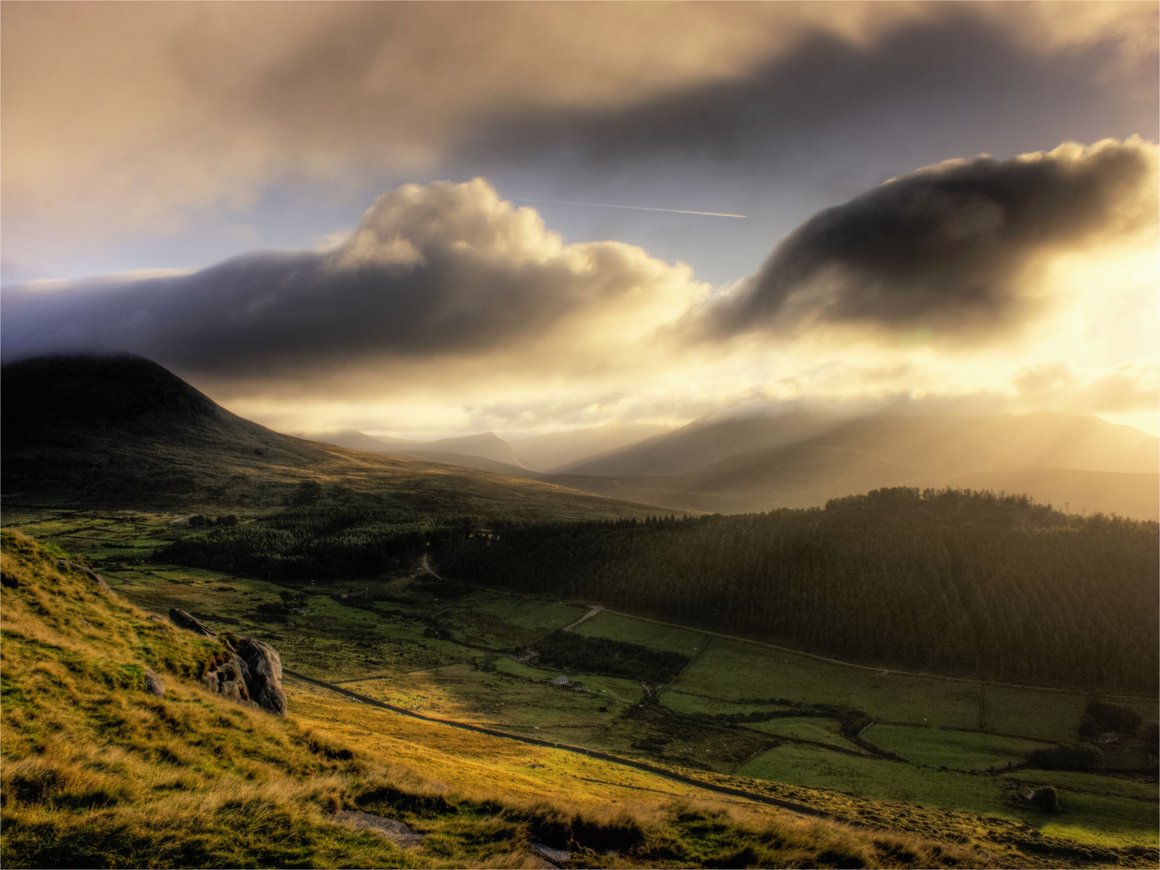 the lyrics of the mountains of mourne