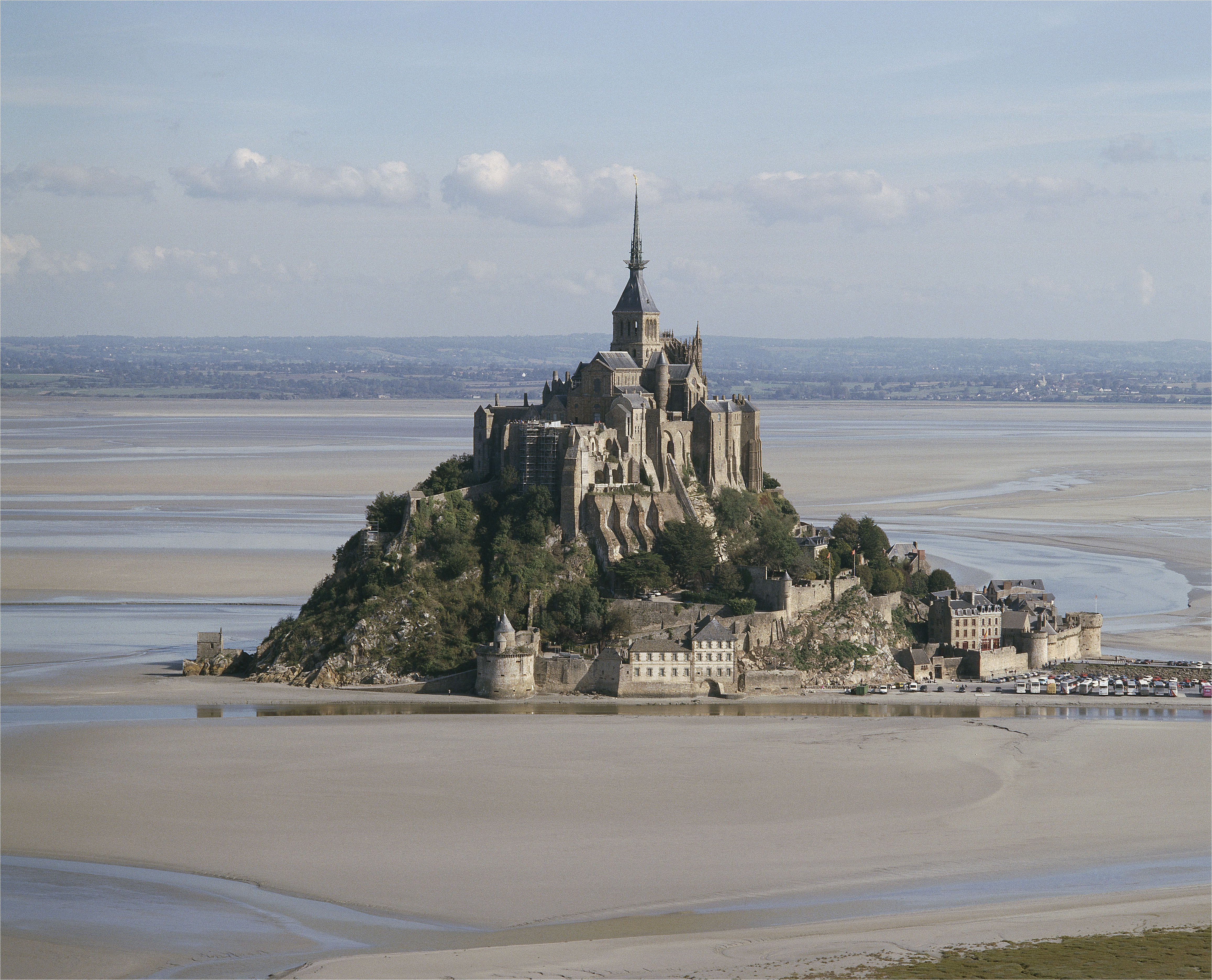 top 10 abbeys of france